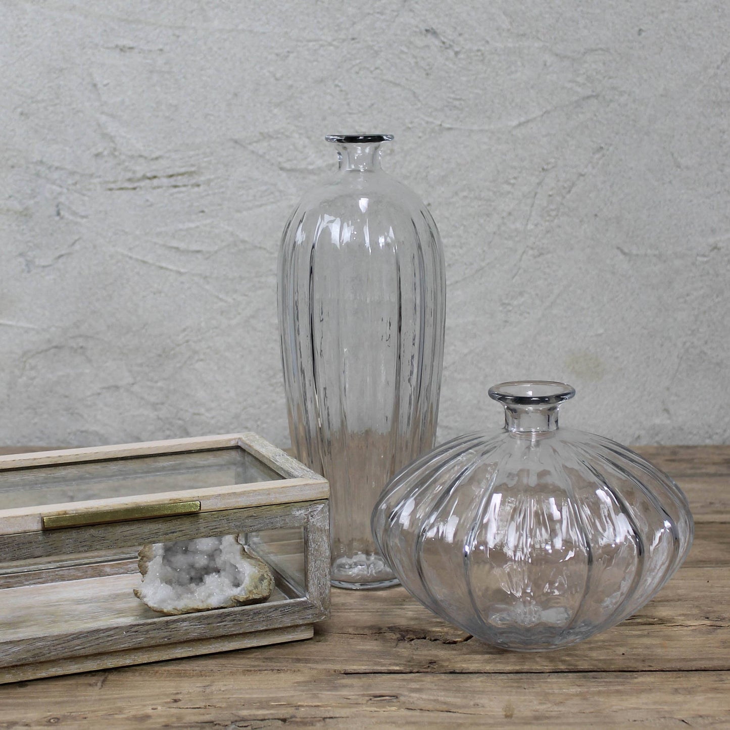 Round Scalloped Glass Vase