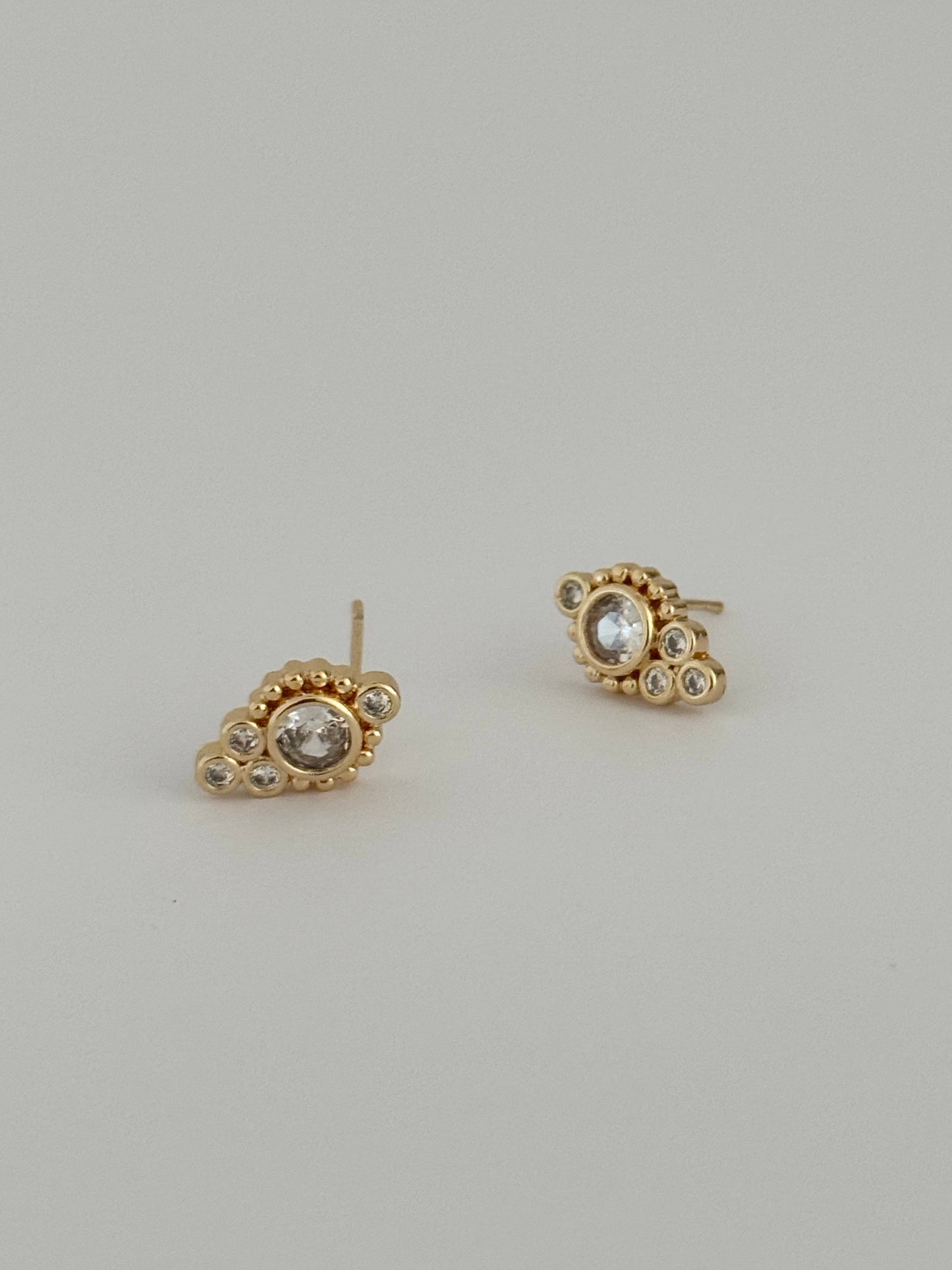 Ava Stud Earrings 