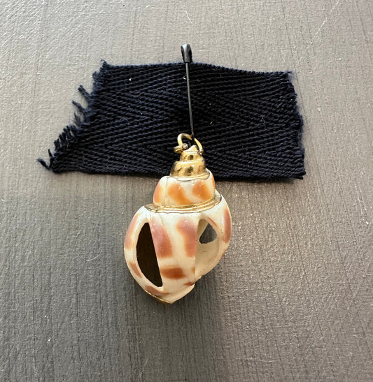 Vintage Italian Shell Charm