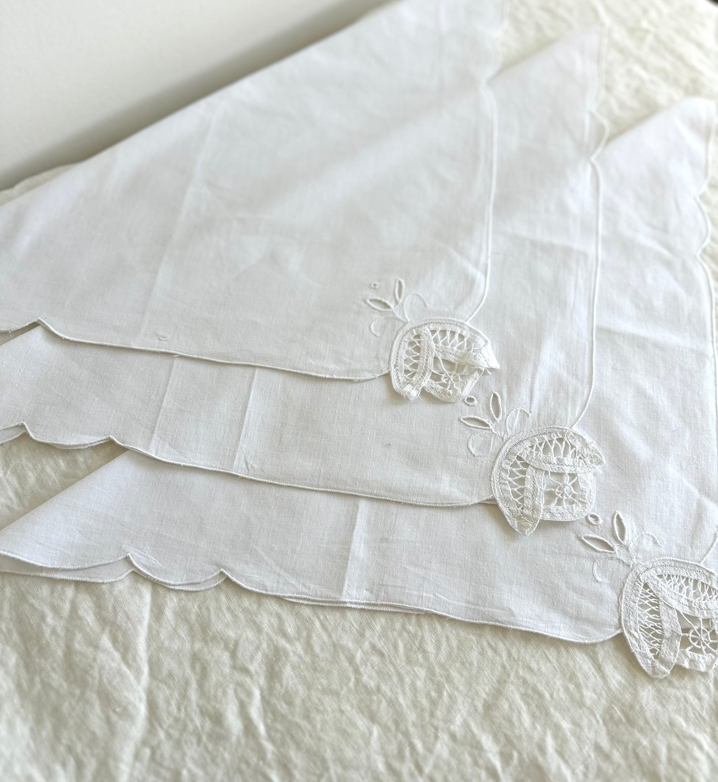 Vintage Cotton Embroidered Dinner Napkins.