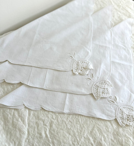 Vintage Cotton Embroidered Dinner Napkins.