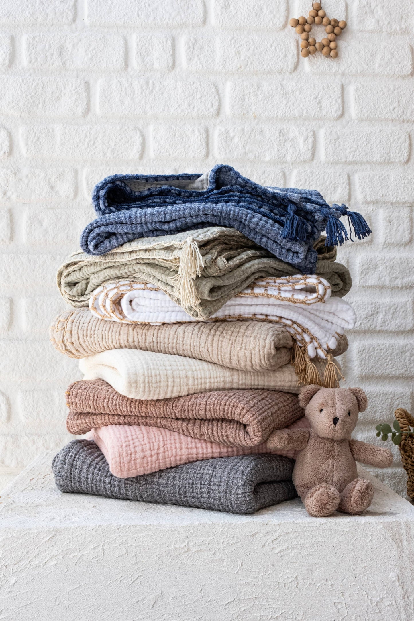 Organic Muslin Baby Blanket – GOTS Certified Cotton Swaddle